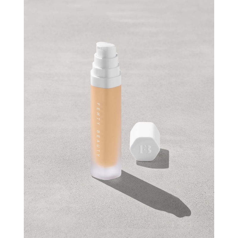 Soft’lit Naturally Luminous Longwear Foundation  210 210