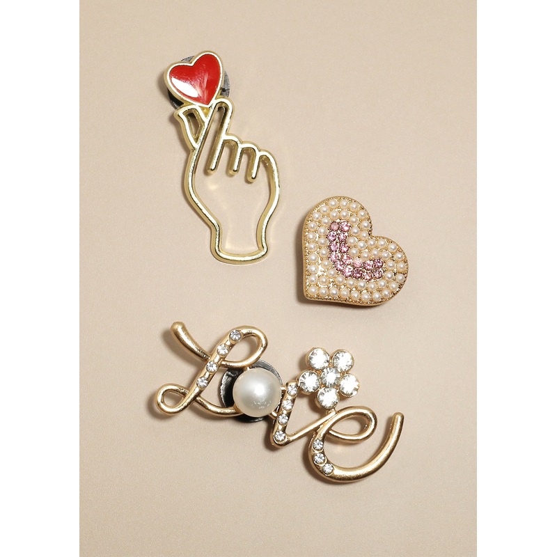Miss A Luxe Decorative Charm – Love Finger Heart