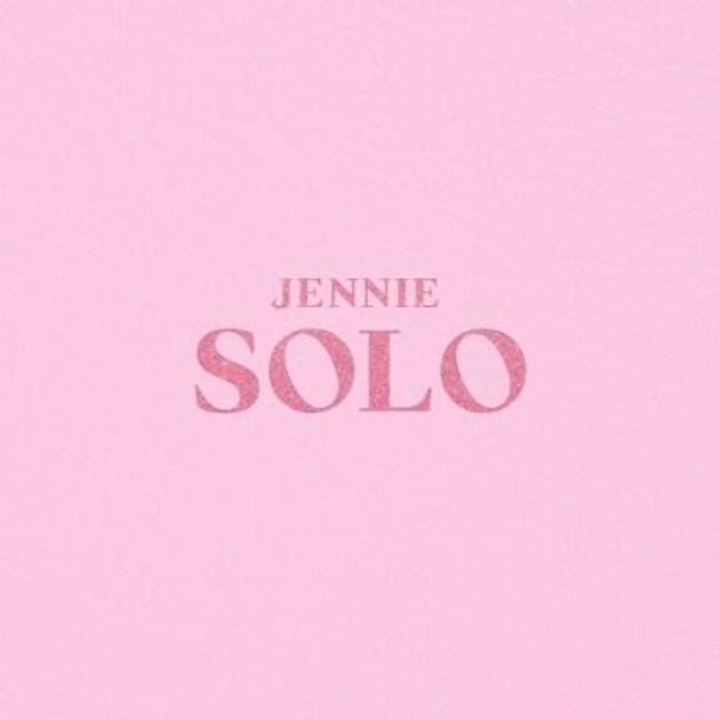 JENNIE – SOLO (PHOTOBOOK)
