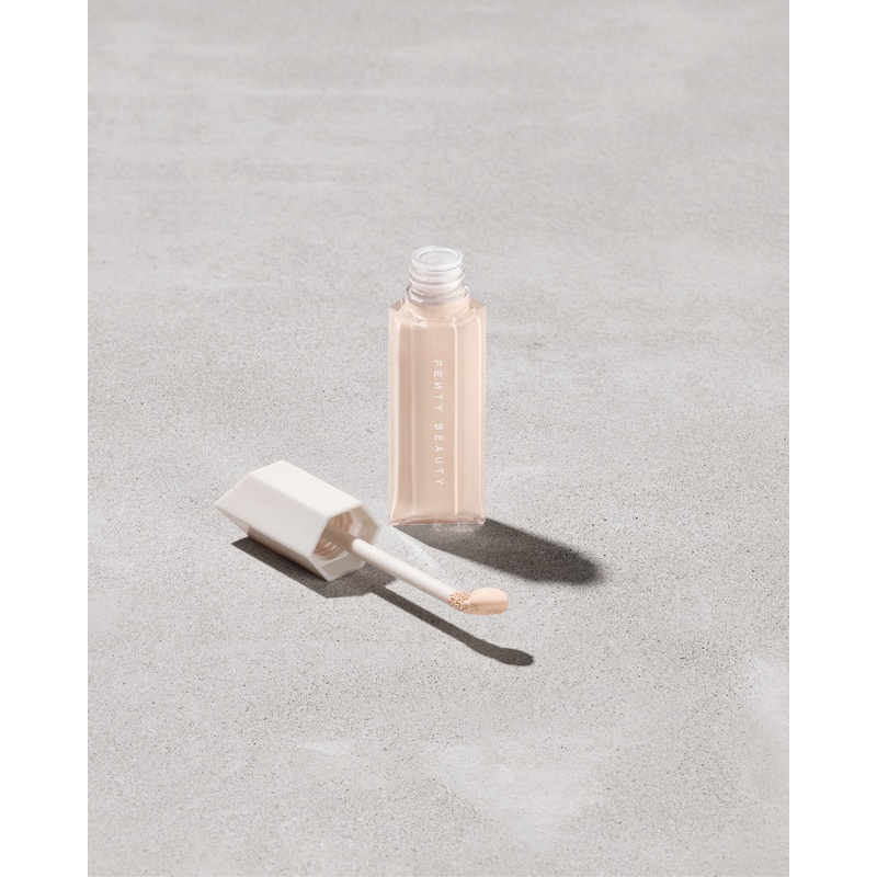 We’re Even Hydrating Longwear Concealer  125C 125C Standard
