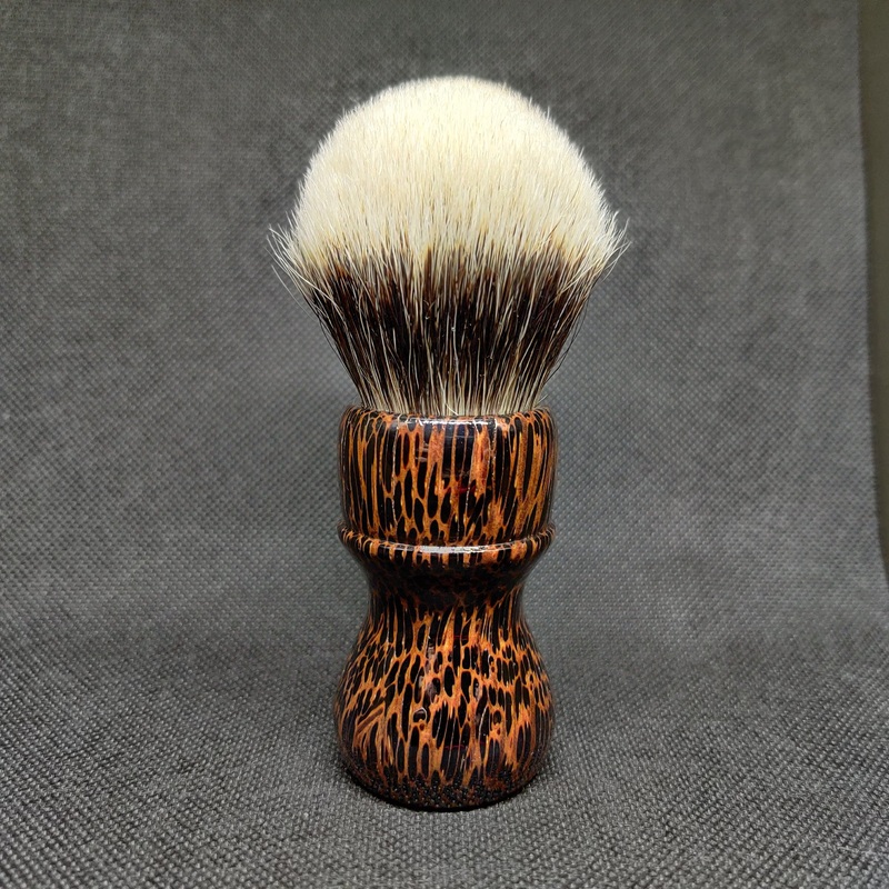 Palmwood Shaving Brush with 26mm Bulb Knot – by TonmiKo