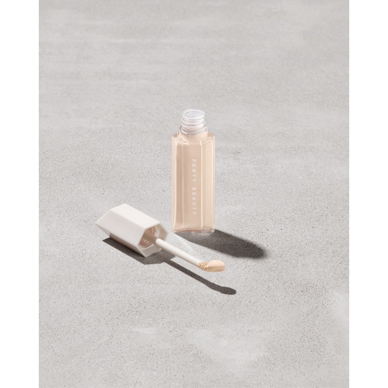 We’re Even Hydrating Longwear Concealer  130W 130W Standard