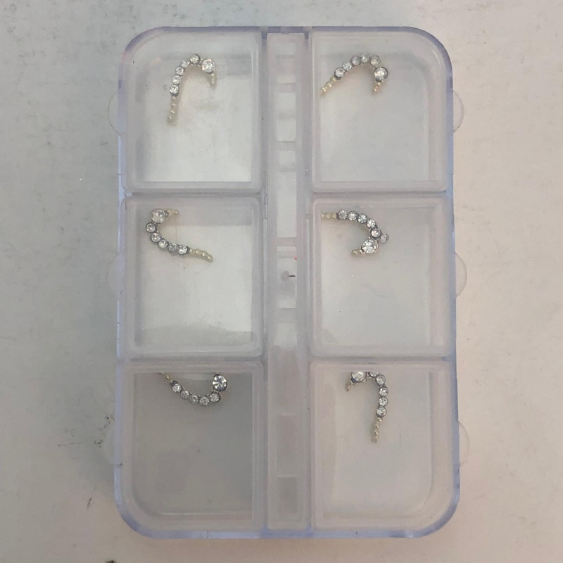 SHUE – NAIL DESIGN CHARM – J SHAPE (12 PCS)
