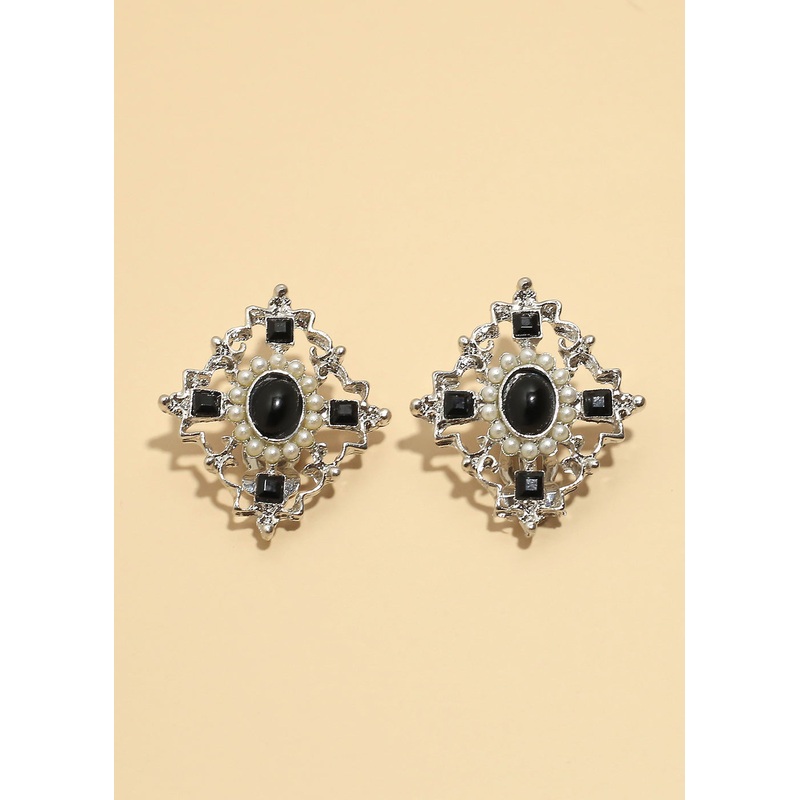 “Midnight Pearl” Clip Earrings Gold