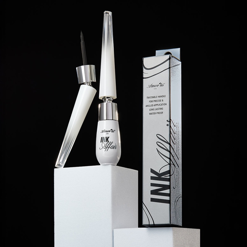 Ink Affair – Super Black Angled Felt Tip Liner