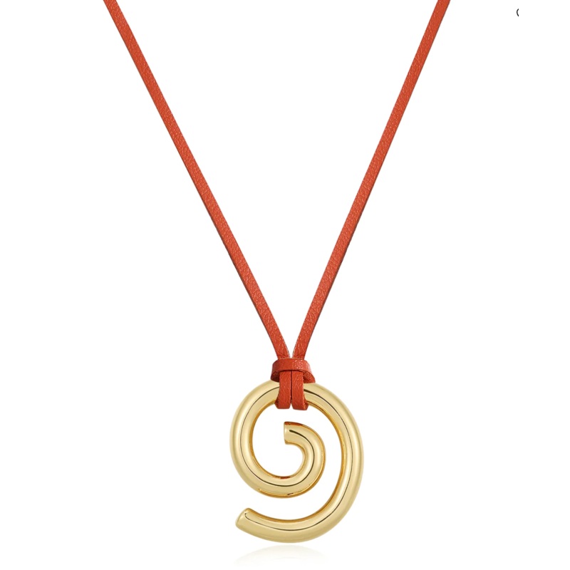 The Shell Beach Pendant Necklace in Orange Gold