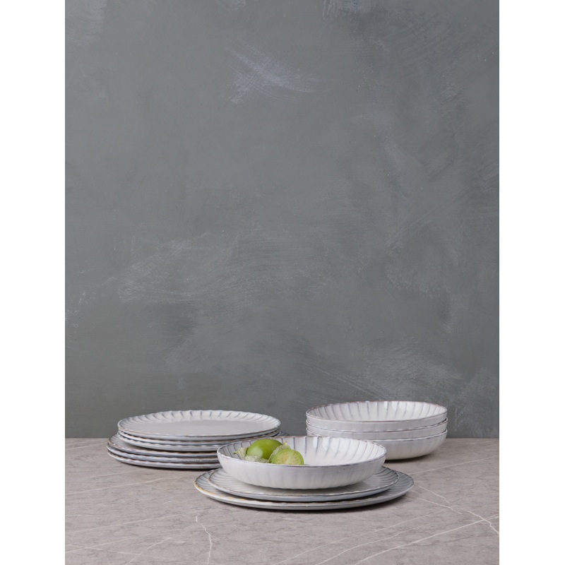 Inku Ceramic Dinnerware by Sergio Herman x Serax White 12-Piece Set