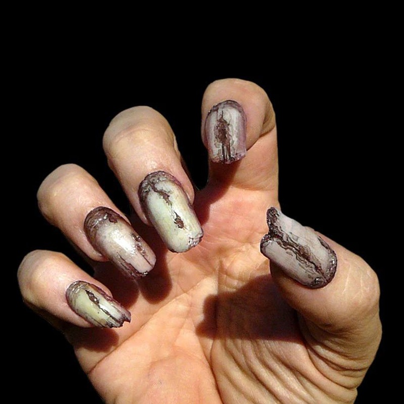 Wolfe FX Dental Distortions Creepy Claws – Undead