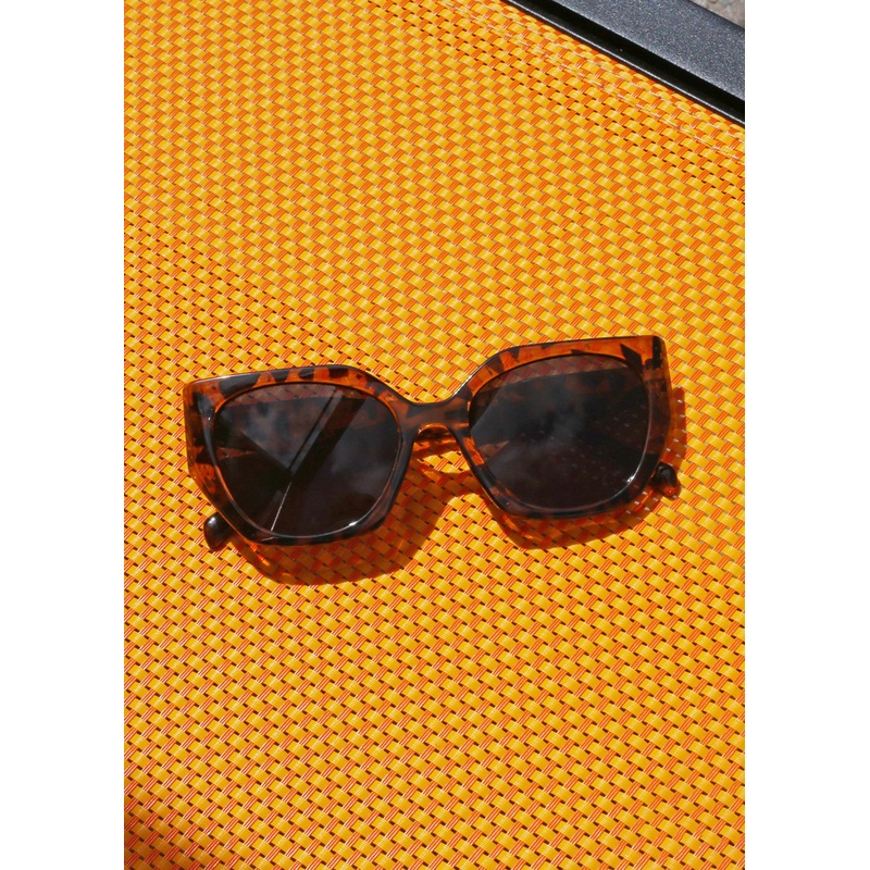 Trendy Leopard Print Glasses