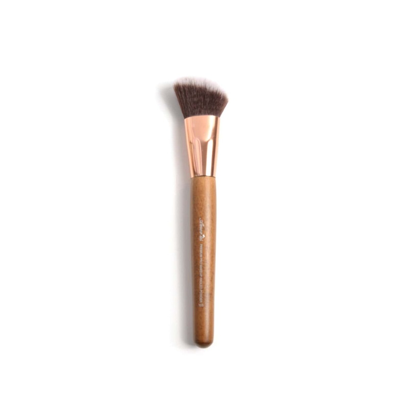 Amor Us Angled Contour Brush – #103