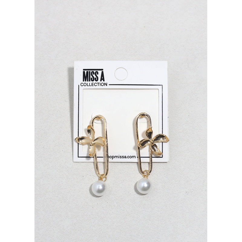 Fleur de Pearl Earrings