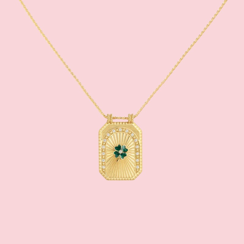 CLOVER SCAPULAR